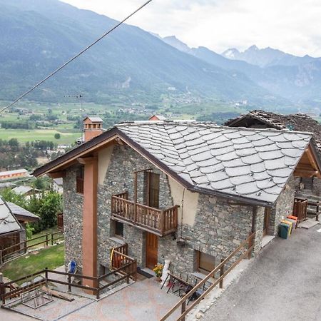 Casa Alpina - Sarre Apartment Aosta Ngoại thất bức ảnh