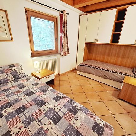 Casa Alpina - Sarre Apartment Aosta Phòng bức ảnh