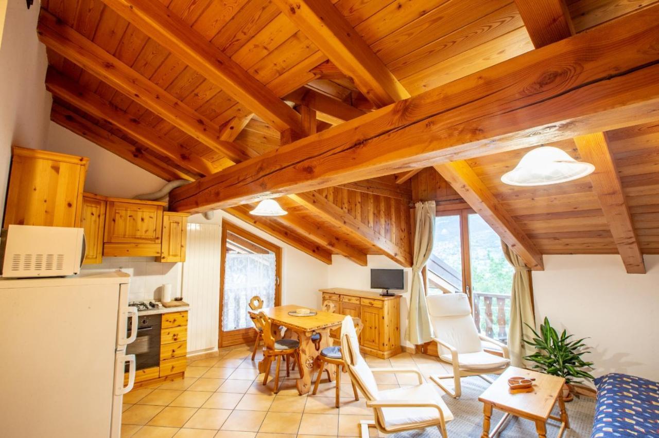 Casa Alpina - Sarre Apartment Aosta Ngoại thất bức ảnh