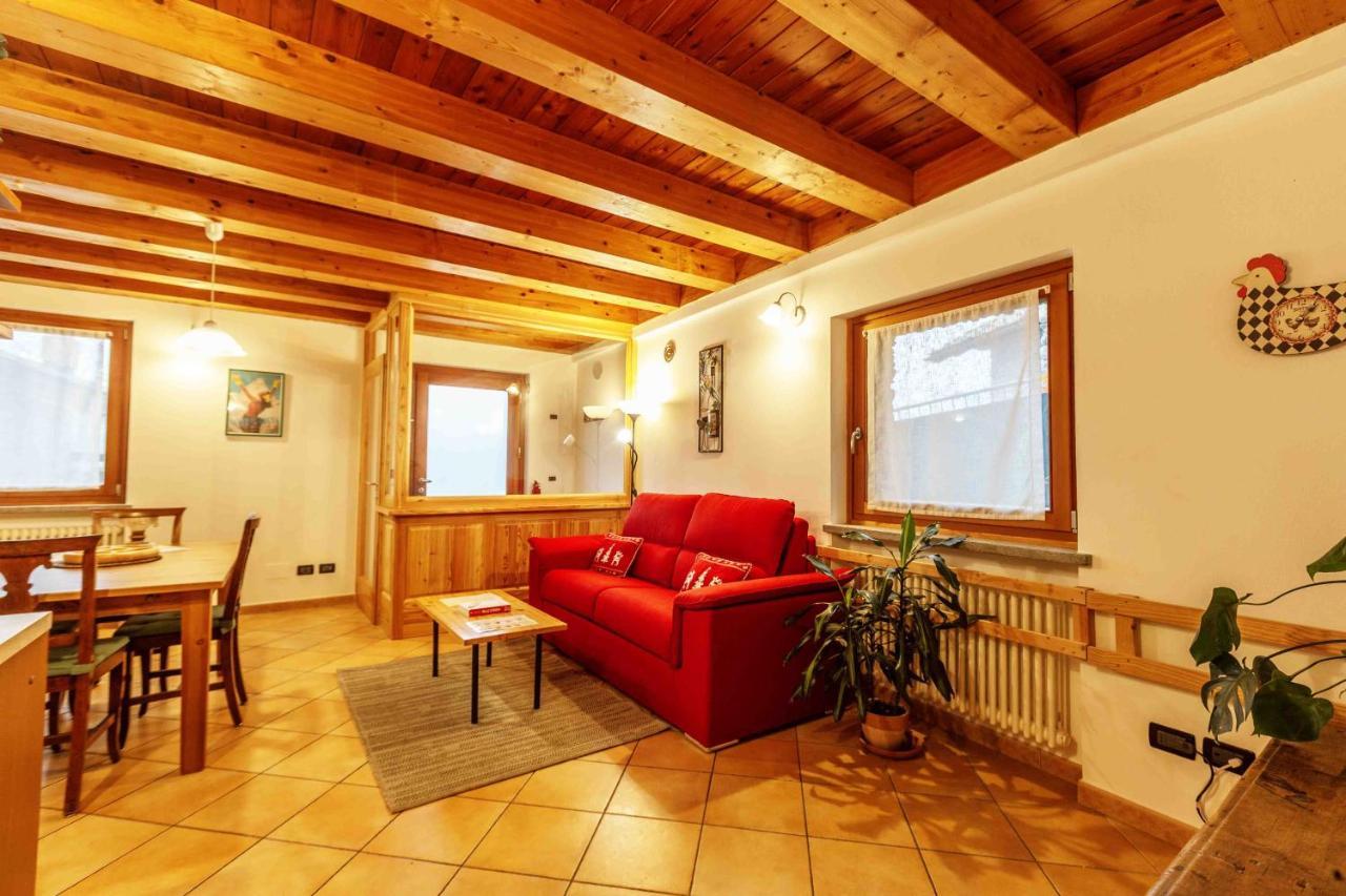 Casa Alpina - Sarre Apartment Aosta Ngoại thất bức ảnh